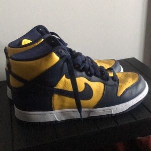 Nike Dunk Retro QS Women's Shoe, Size 11